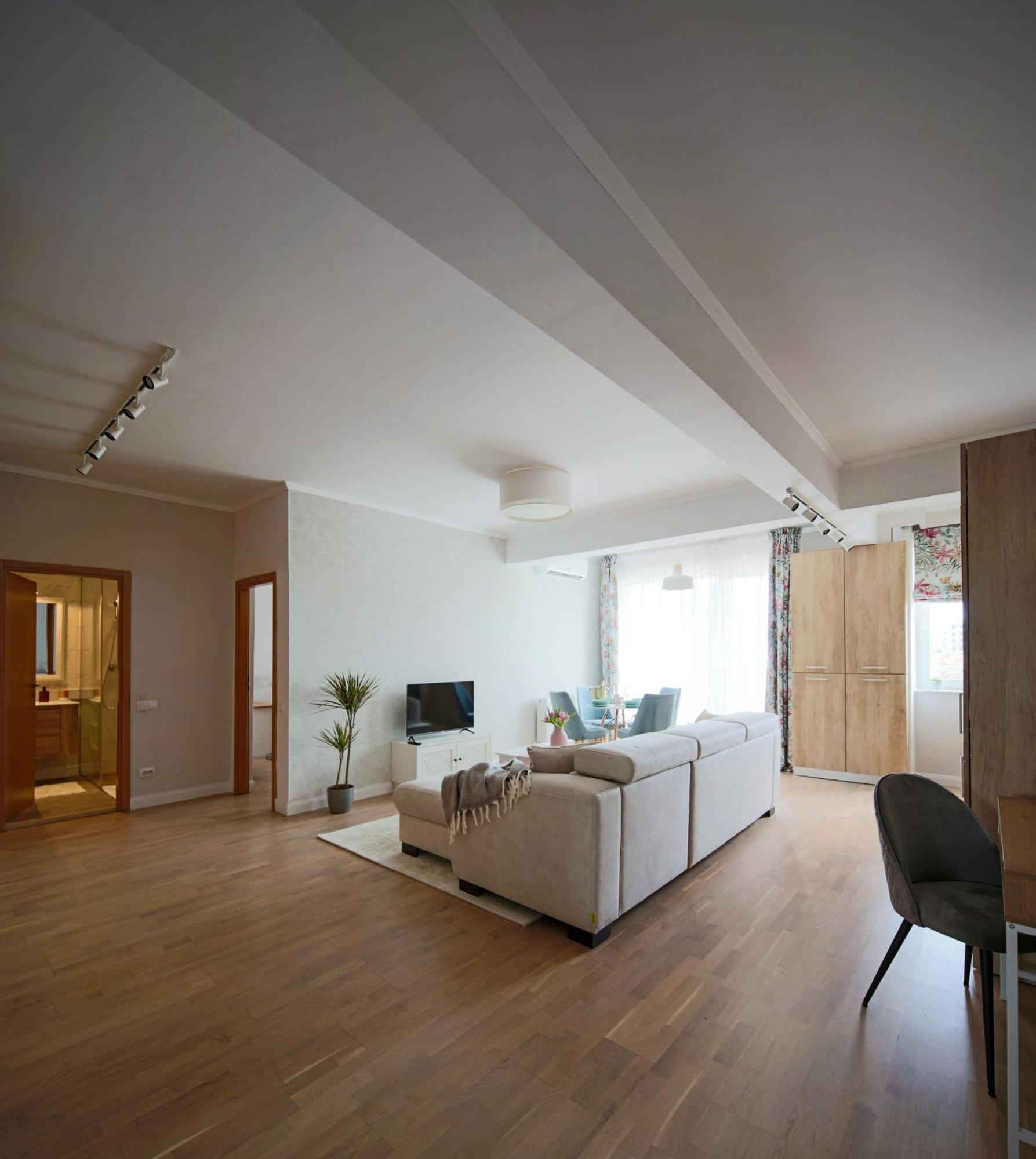 Stylish Condo - Parking And Balcony Клуж-Напока Экстерьер фото